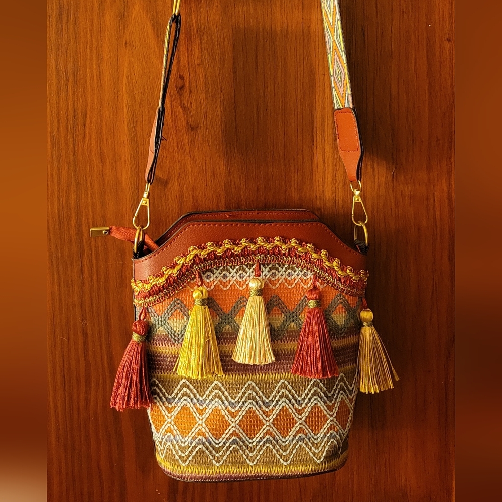 Bohemian Tassel Crossbody Bag - Multicolor